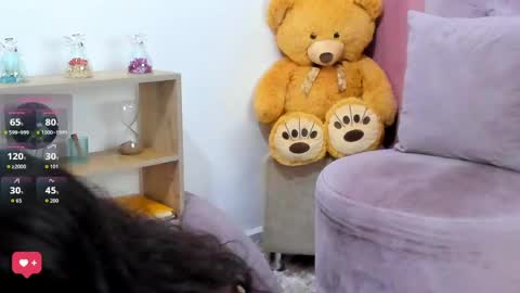    online show from April 18, 7:58 pm