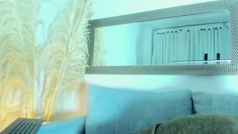 Allison online show from April 21, 11:12 pm