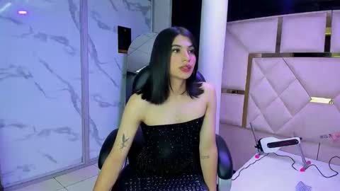 allison_69ts online show from April 11, 5:45 am