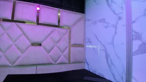 allison_69ts online show from March 22, 3:54 am