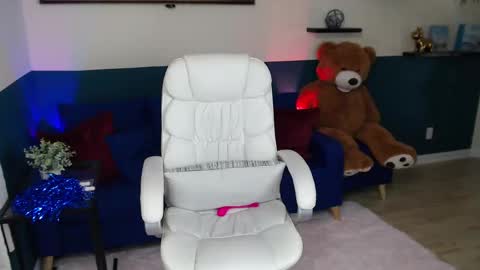 Alli online show from September 24, 5:09 pm