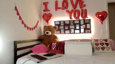 Alli online show from February 7, 10:35 pm