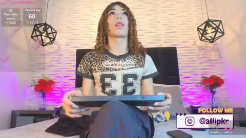 allison_parker1_ online show from June 22, 12:23 pm