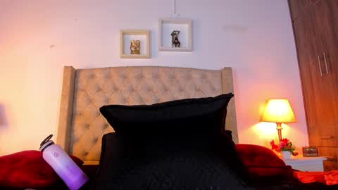 allisson online show from March 9, 12:10 pm