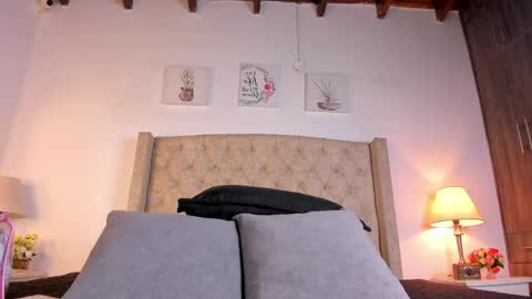 allisson online show from April 17, 12:07 pm