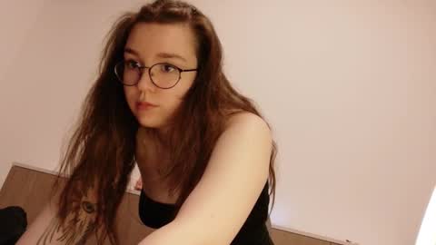 blyee online show from December 3, 7:03 pm