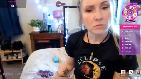 Alluring Pixie online show from February 2, 6:59 pm