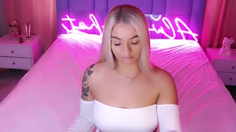 AlwaysHot online show from October 5, 2:42 am