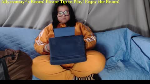 Allyssamay online show from January 18, 12:58 pm