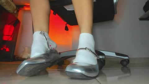 ALMA FENIX  online show from March 30, 3:01 pm