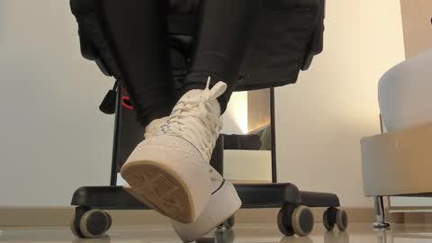 ALMA FENIX  online show from November 8, 12:41 pm