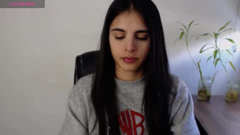 Arhantxa online show from March 8, 1:25 pm