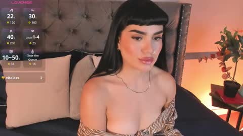 Mia online show from March 20, 5:18 pm