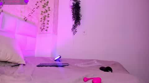 ALONDRA CUTE online show from July 8, 7:34 am