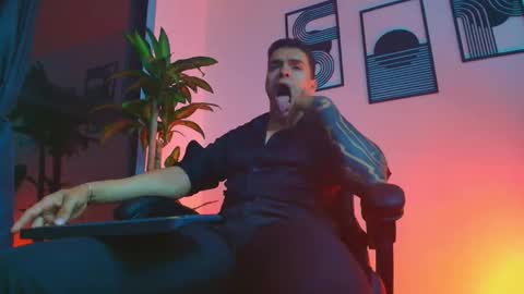 alpha_dominus_ online show from March 27, 8:37 am