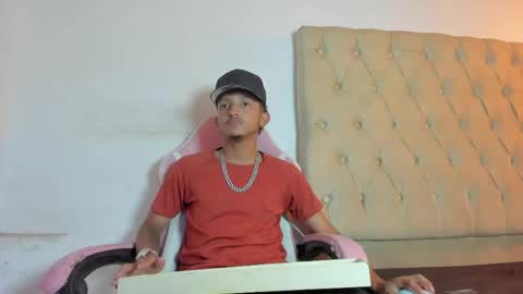alpha_marcus online show from May 5, 5:47 am
