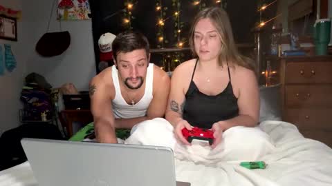 alphadomcole online show from December 3, 4:57 am