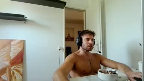 alphah_hunk online show from June 29, 10:37 am