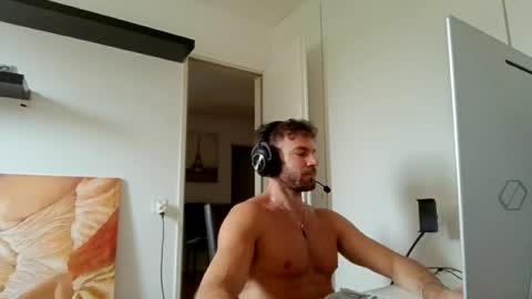 alphah_hunk online show from July 19, 9:34 am