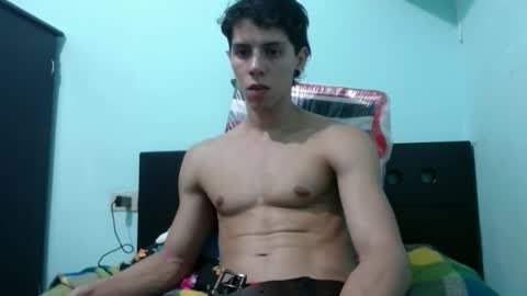 alvarodancer online show from October 6, 4:08 am