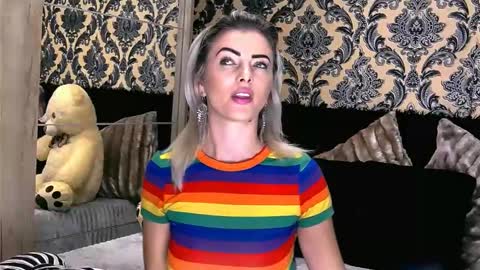 aly online show from January 11, 9:26 am