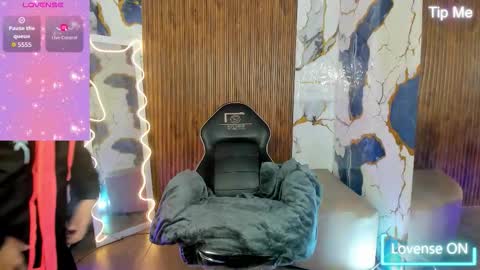 ALYCE  online show from March 24, 11:38 am