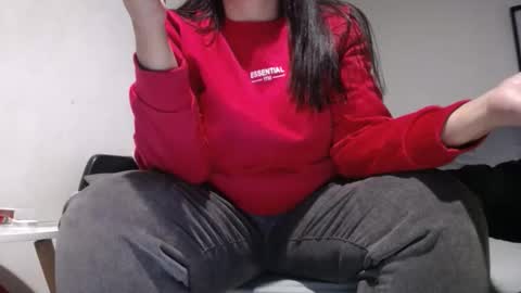 Alyn Maria online show from January 14, 2:41 am