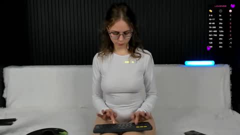 Alena online show from February 28, 3:27 pm