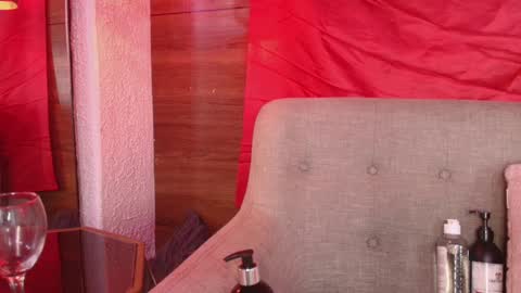 sopie online show from February 14, 2:12 pm