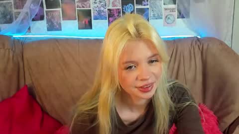 Alysa   7GMT  online show from January 9, 1:50 pm