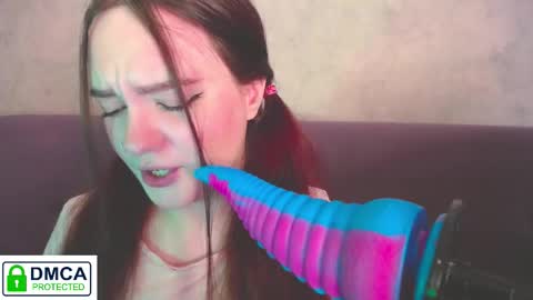 Snapshot of alyssa__scarlet chatting on October 23, 9:44 am Alyssa online show from October 23, 9:44 am