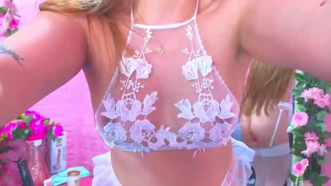 alyy_brown online show from October 25, 2:23 am