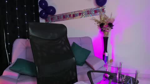 Amalia cruss online show from January 31, 8:43 am