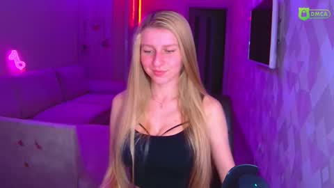 Amalia online show from November 21, 3:10 pm