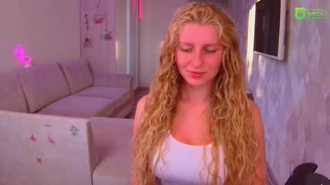 Amalia online show from September 21, 2:32 pm