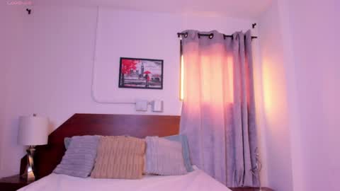 amanda29_ online show from April 8, 7:17 pm