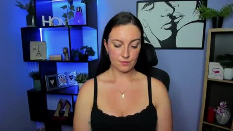 Amanda online show from May 19, 1:40 pm