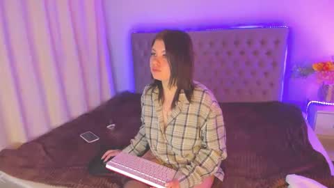 Amanda online show from April 13, 9:46 am