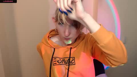 Amanda online show from October 4, 8:56 am