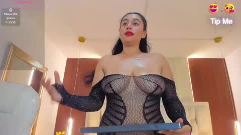 amara18_ online show from April 1, 8:17 pm