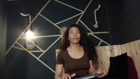 amara_vex online show from July 4, 1:26 pm