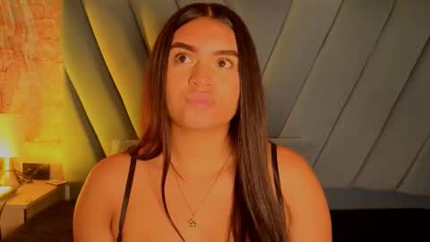 amarahanks_ online show from November 8, 11:24 am