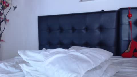   online show from March 7, 11:38 pm