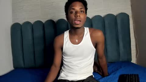 Amare online show from November 8, 8:01 pm