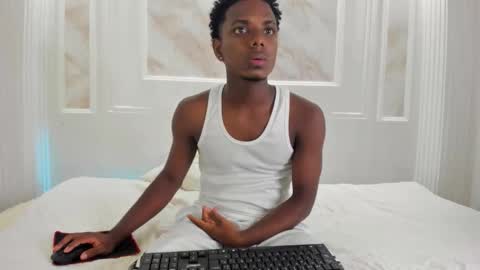 Amare online show from September 18, 8:24 pm