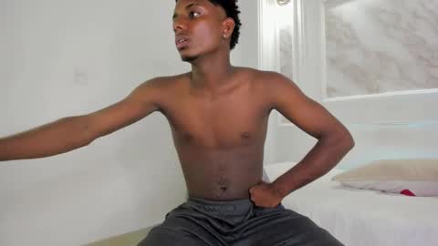 Amare online show from October 4, 7:22 pm