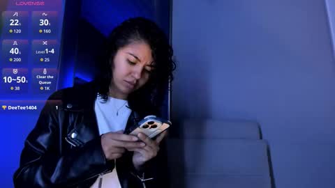 Emily online show from October 10, 11:38 am