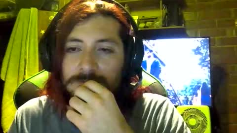 Amaru online show from December 4, 2:00 am