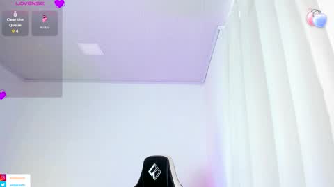 ana online show from November 11, 8:44 pm