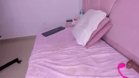 ambarasm online show from April 18, 1:46 pm